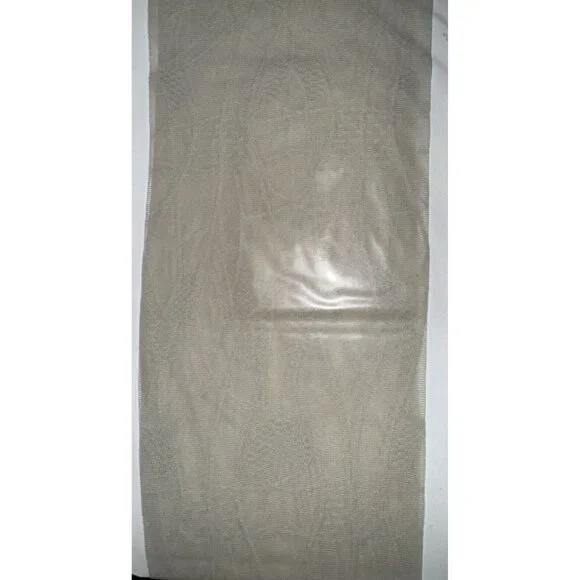 Wolford Giorgio Armani 20 den Textured Tights Size: Medium Color: Sabbia 18441 - Picture 6 of 7